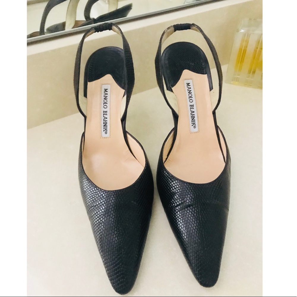 Manolo Blahnik Black Pumps 🖤